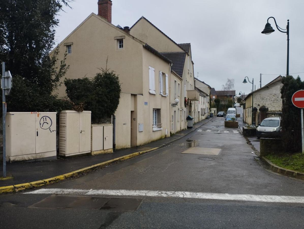 Studio Equipe Proche Aeroport Paris Cdg Leilighet Vemars Eksteriør bilde